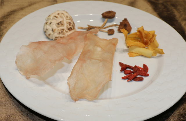 Premium Dried Ling Fish Maw (15-29g)  500g
